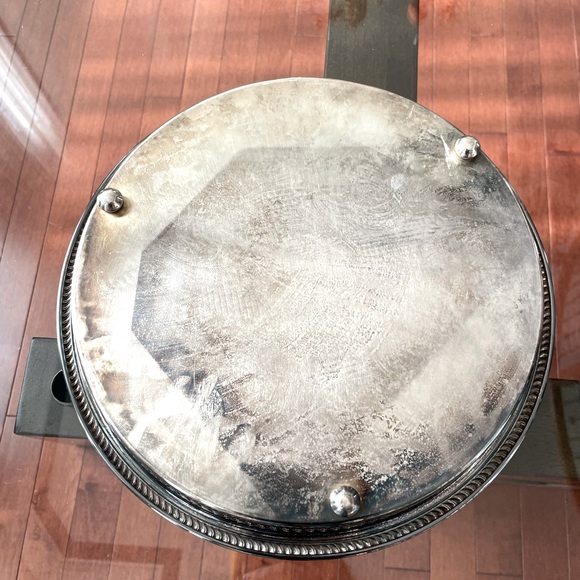 Vintage silver plate/tray. 12” diameter. Marlboro ep brass 2040 - Picture 2 of 8
